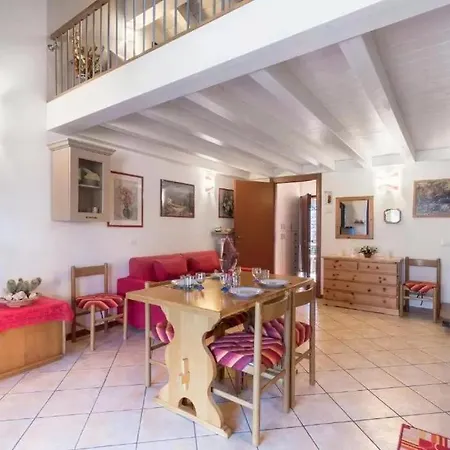 Daire Rosalba Ferrara di Monte Baldo