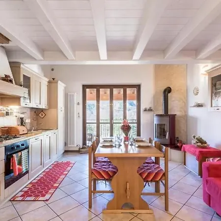 Rosalba Daire Ferrara di Monte Baldo